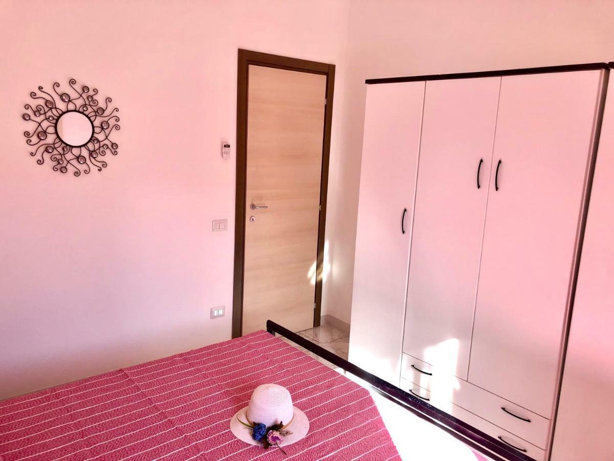 Апартаменты Casa Dolce Hibiscus Ольбия Экстерьер фото